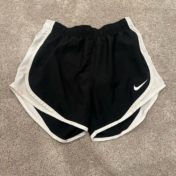 Nike Women's Dri Fit Shorts Black with White Size Small - Picture 1 of 7
